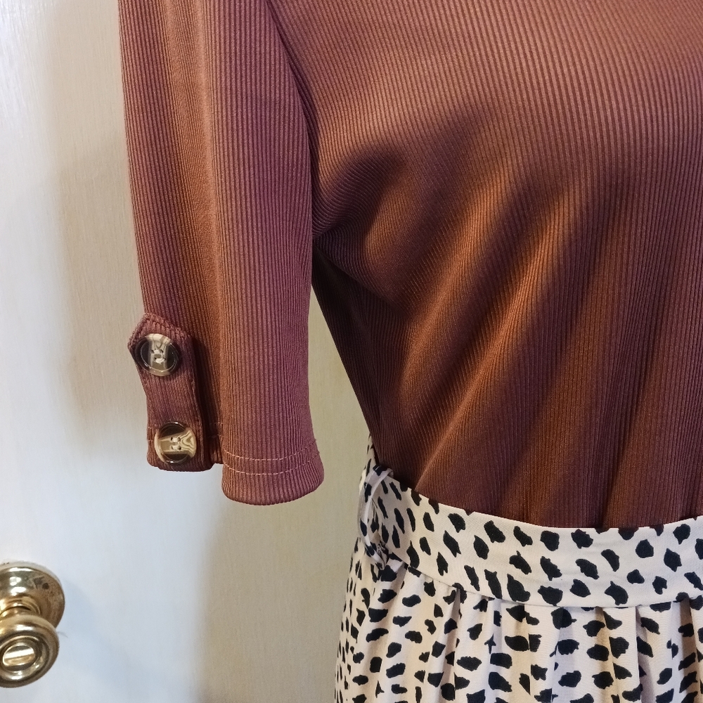 Modest Leopard Print Maxi Dress Womens L 8-10. Like New. - Picture 10 of 11